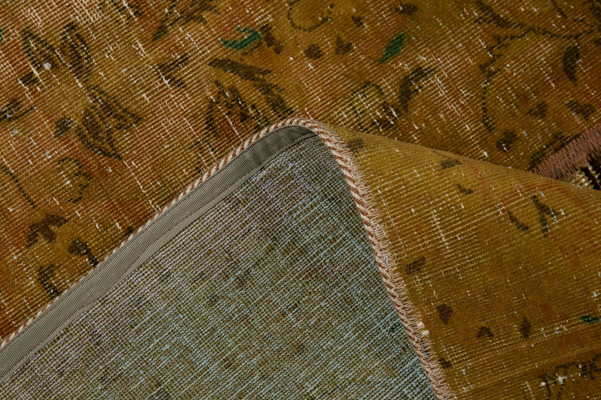 Behandlad persisk matta, 200x300cm, med handgjort mönster i brun nyans.